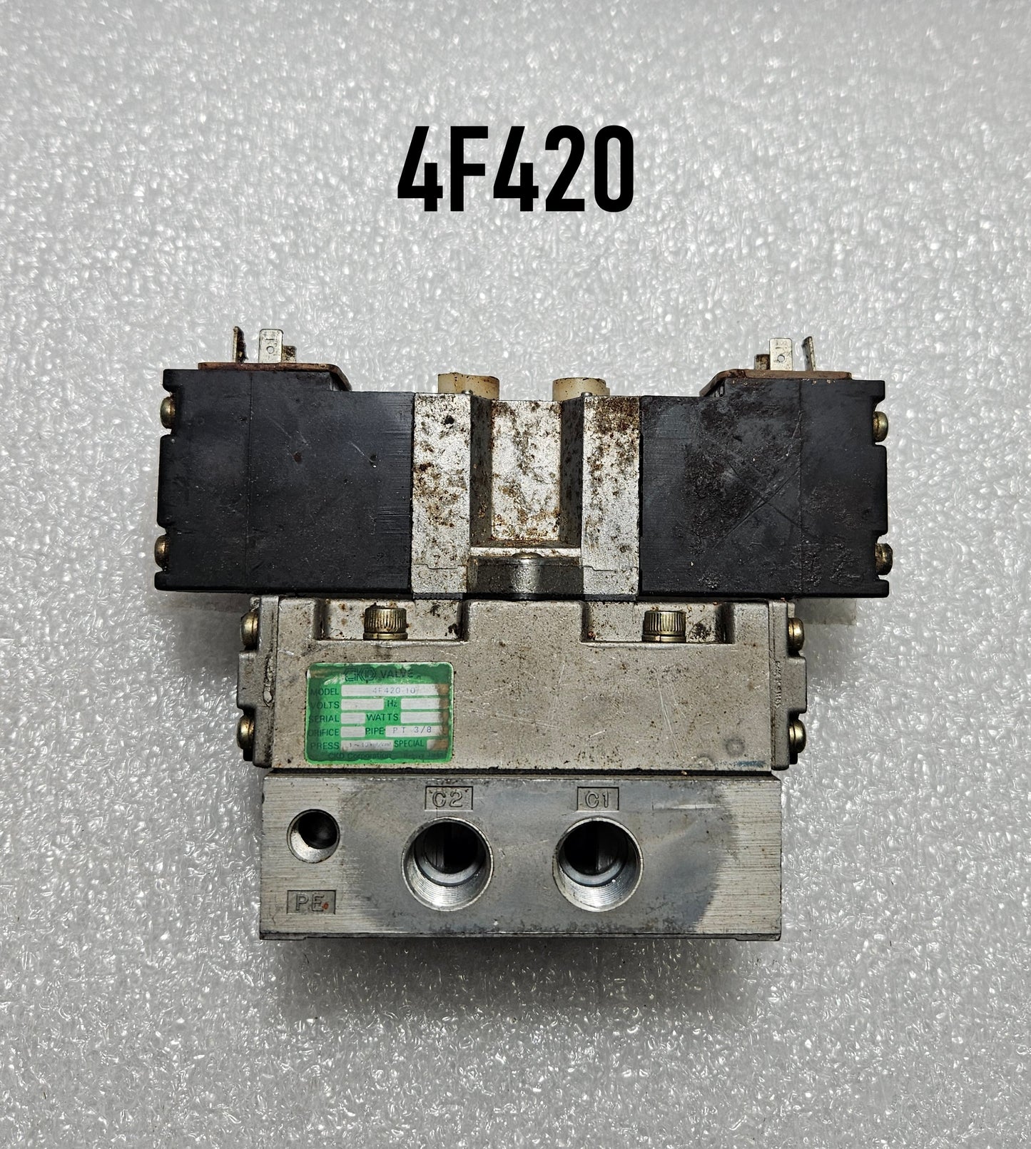 CKD VALVE WITH 1 SOLENOID 110V/60HZ