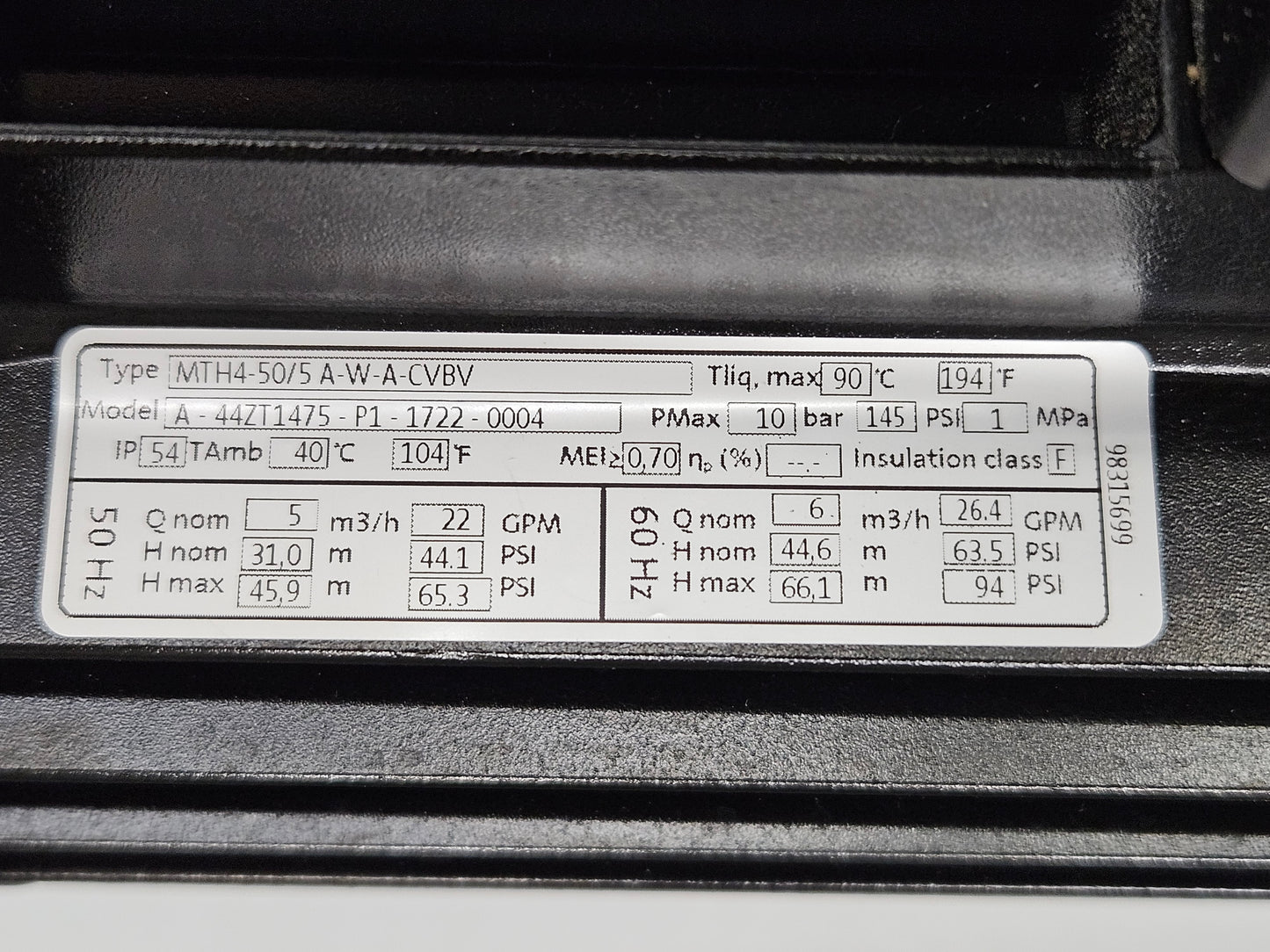 GRUNDFOS VERTICAL IMMERSIBLE CENTRIFUGAL PUMP