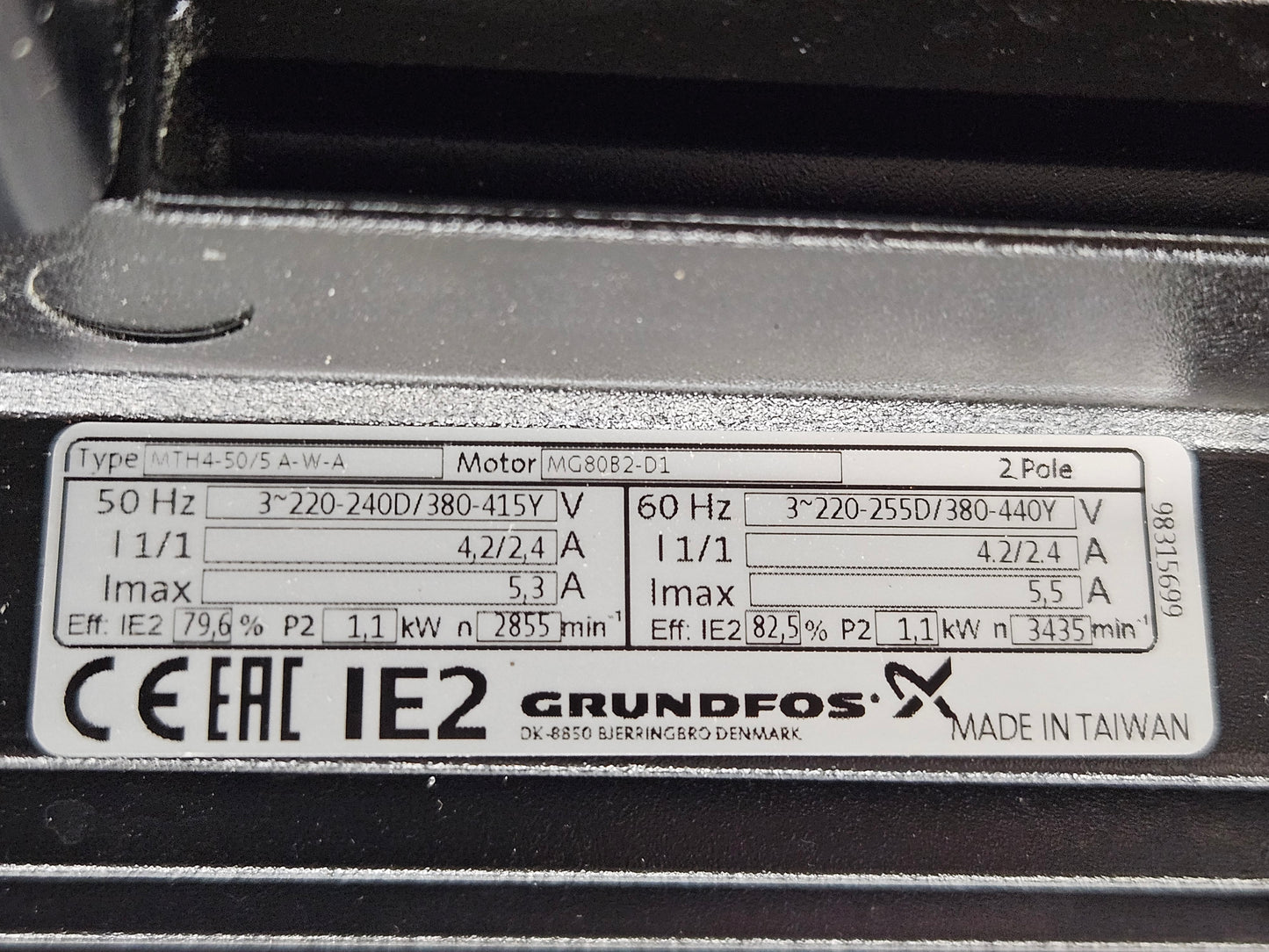 GRUNDFOS VERTICAL IMMERSIBLE CENTRIFUGAL PUMP
