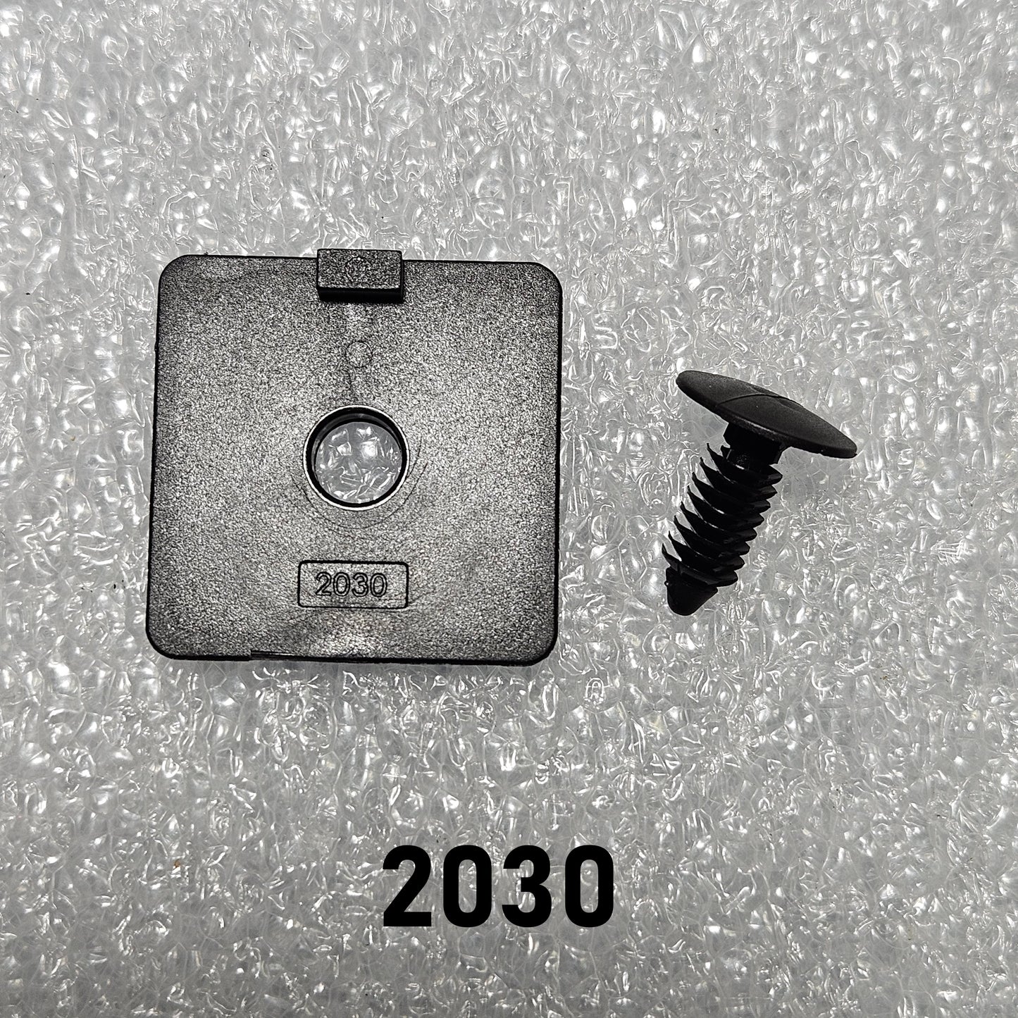 1515 LITE END CAP WITH PUSHINS